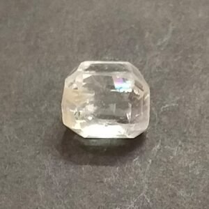 Certified Natural Topaz Stone (टोपाज़ स्टोन)Weight- 6.45 carat