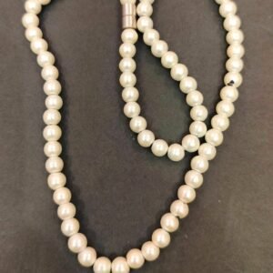 White Magnet Mala(मैगनेट माला)