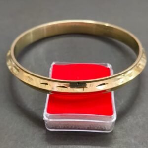 High Quality Heavy Designer Brass Kada(डिज़ाइनर ब्रास कड़ा), Weight 51 g Size Diameter- 7, 7.5 cm